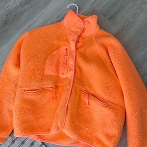 Free people hit the slopes fleece jacket in peach horizon